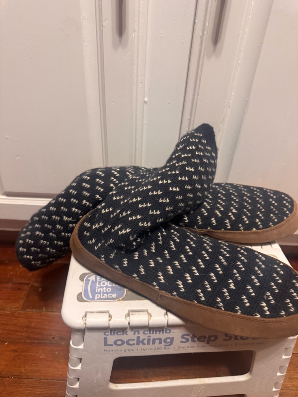 L.L.Bean Slipper Socks size large 10.5 to 11.5 Blue Wool camping life